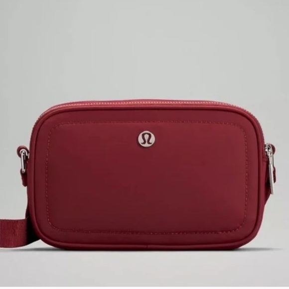 lululemon athletica Bags Nwt Lululemon Athletica Crossbody Camera